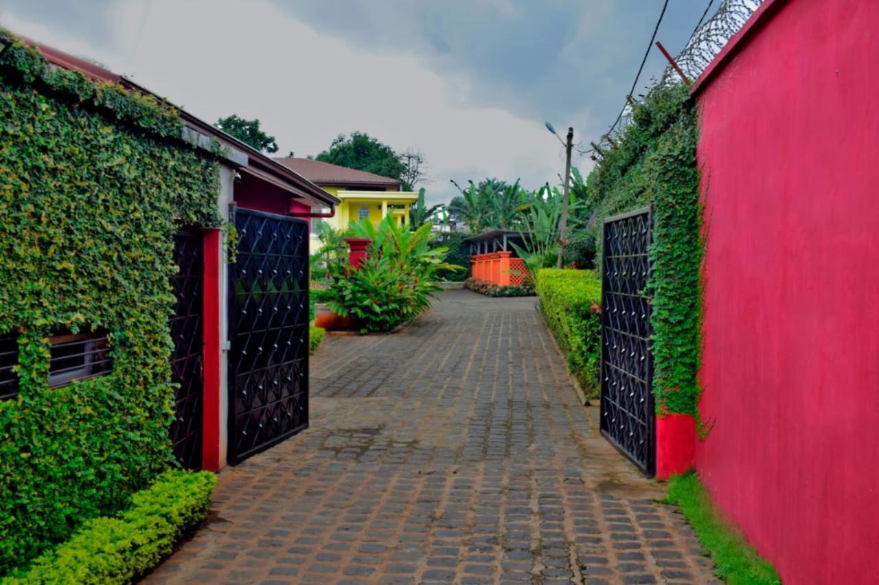 Riad Prince Louis Yaoundé Exterior foto
